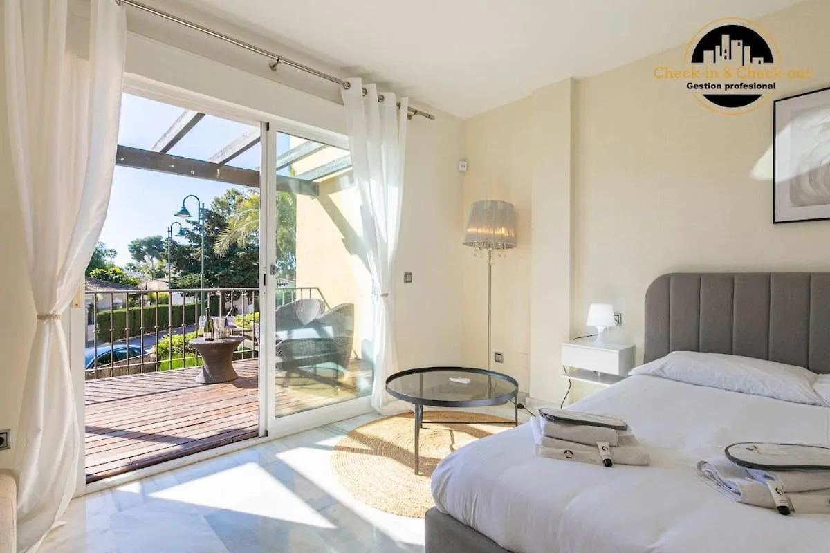 Adosado Puerto Banus Relax Lägenhet Marbella Spanien