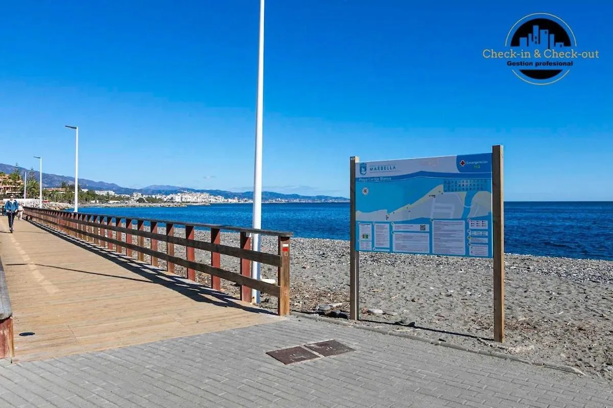 Adosado Puerto Banus Relax Lägenhet Marbella